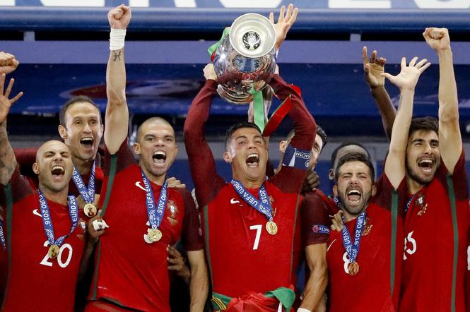 Finał Euro 2016, Portugalia mistrzem Europy, puchar, radość