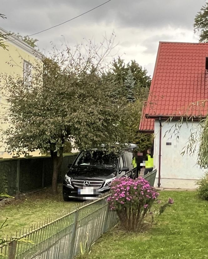 Czad zabił trzy osoby i dwa psy. Ogromna tragedia w Puławach
