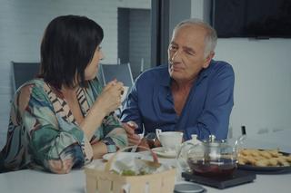 M jak miłość odc. 1766. Jerzy Argasiński (Karol Strasburger), Iwona Kryńska (Hanna Śleszyńska)