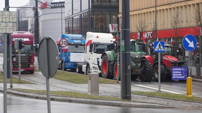 Protest rolników w Olsztynie 21 lutego. Co dzieje się w centrum?