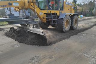 Drogowcy mają wiele pracy po zimie. Sprawdź, na których osiedlach się pojawią