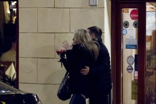 Ma pociąg do męża