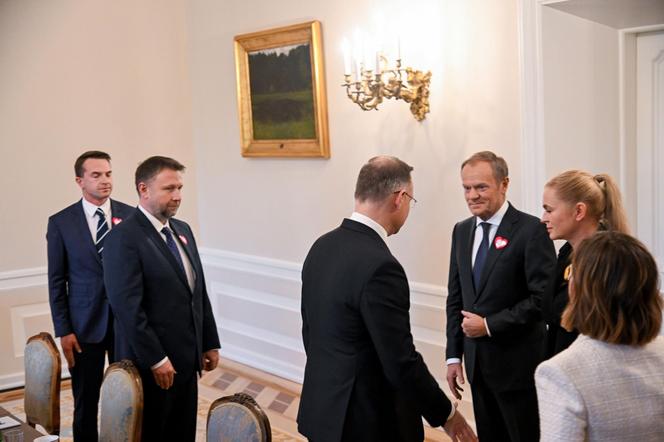 Donald Tusk opuścił Pałac Prezydencki. Wymowny gest 