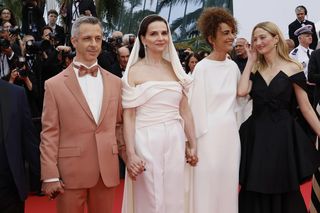 Tłum gwiazd na czerwonym dywanie w Cannes. Co za stylizacje!