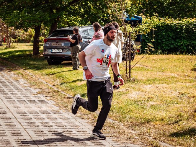 Sportowe emocje w Chorzowie. 150 biegaczy wystartowało w 6. edycji Chorzowskiej Dychy