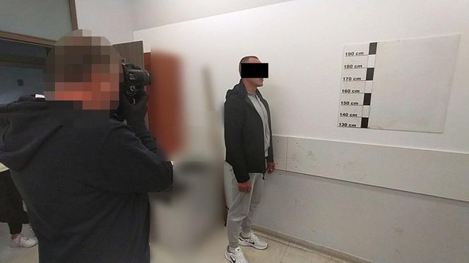 Handlarz śmierci zatrzymany w Warszawie. Wpadli też jego klienci
