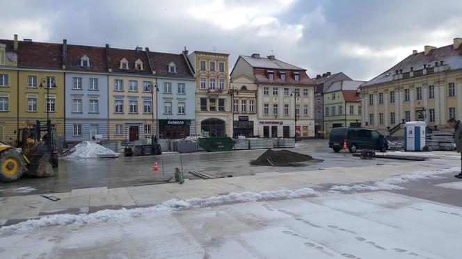 Stary Rynek w Bydgoszczy pięknieje w oczach. Zaglądamy na plac budowy! [ZDJĘCIA,