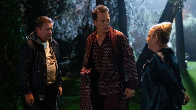 Na dobre i na złe, odcinek 828: Straszliwa tragedia w domu Falkowicza! Andrzej w ramach obrony sięgnie po broń - ZDJĘCIA, WIDEO