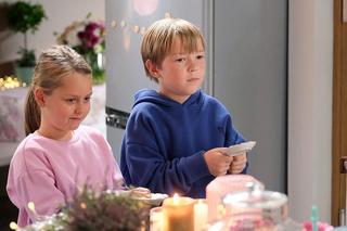 	M jak miłość odc. 1784. Szymek (Staś Szczypiński), Maja (Laura Jankowska)