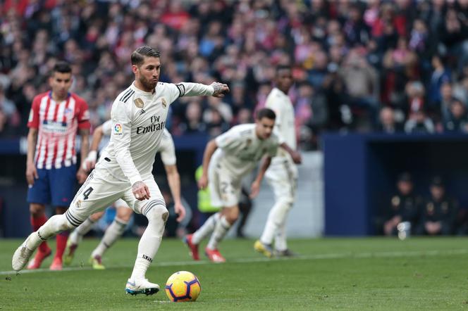 Ostatnie derby Madrytu na Wanda Metropolitano wygrał Real (3:1). Jedną z bramek zdobył Sergio Ramos z rzutu karnego.