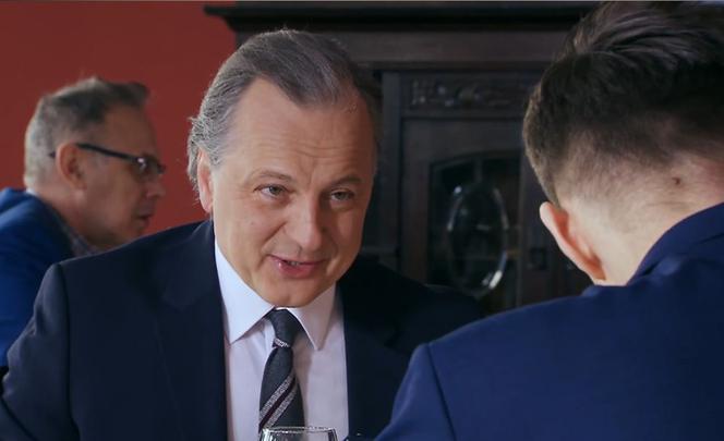 Na Wspólnej odc. 3285. Andrzej Zakościelny (Dariusz Niebudek), Darek Żbik (Michał Mikołajczak)