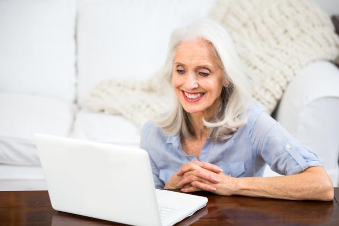 Internetowe Konto Pacjenta – jak seniorzy dbają o swoje zdrowie i bezpieczeństwo w czas epidemii koronawirusa