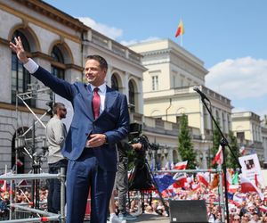 Senyszyn przekazała korale Trzaskowskiej