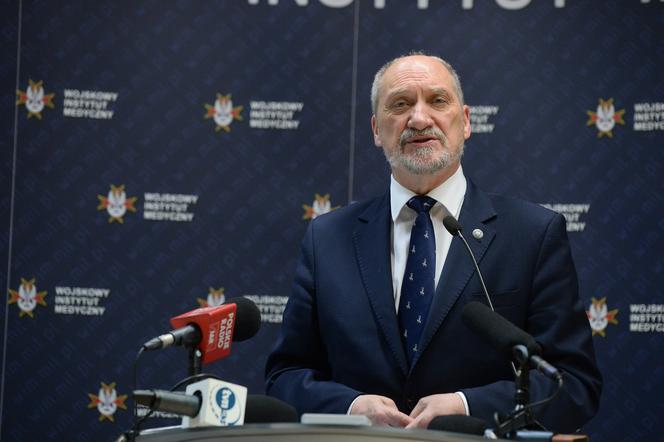  Tak się zmieniał Antoni Macierewicz 