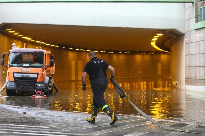 Warszawa zalana po burzy