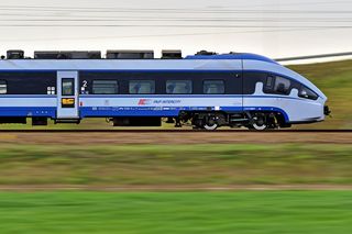 Pociąg z pasażerami znalazł się na niewłaściwym torze. Specjalna komisja zbada sprawę