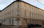 Podczas remontu odkryto niedwuznaczny napis sprzed 100 lat. Mówi wprost o tym, działo się w kamienicy w międzywojniu