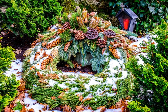 Stroik świąteczny na cmentarz