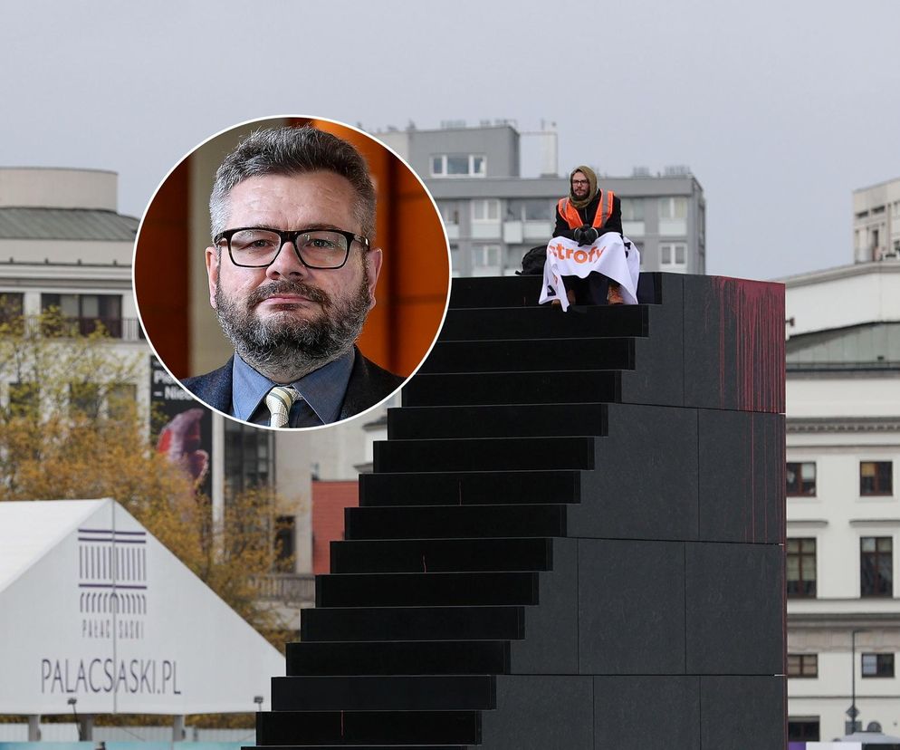 Aktywista Ostatniego Pokolenia na schodach smoleńskich