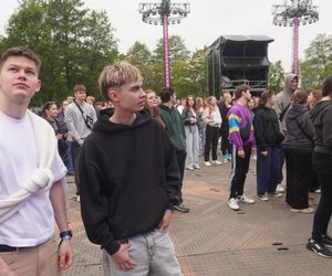 Kortowiada 2025. Koncerty na Plaży Kortowskiej przyciągnęły tłumy. Tak wyglądał drugi dzień imprezy!