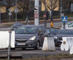 Auta jeżdżą jak tramwaje! Tak wyglądają zmiany na moście Pomorskim w Bydgoszczy