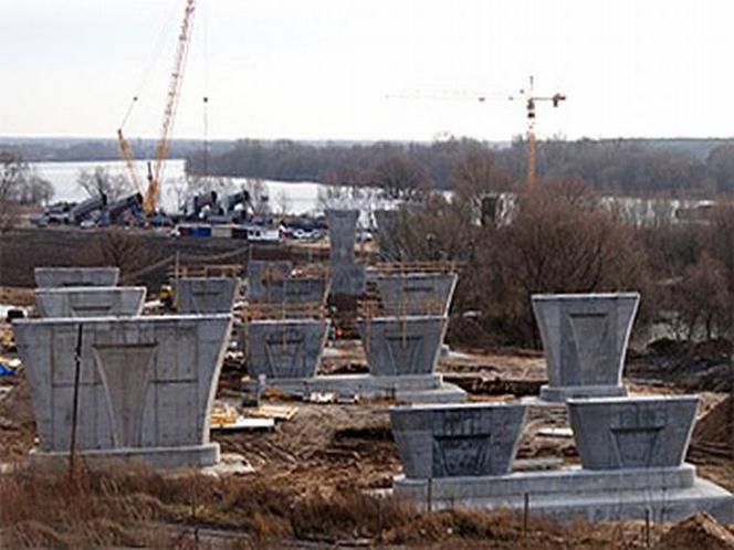 Budowa mostu w Toruniu 