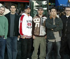 Krok milowy Linkin Park! Kultowy teledysk zespołu z 2 MILIARDAMI wyświetleń w serwisie YouTube!