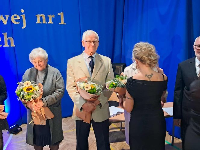 Szkoła Podstawowa nr 1 w Starachowicach ma już 120 lat. Zobaczcie zdjęcia z uroczystości