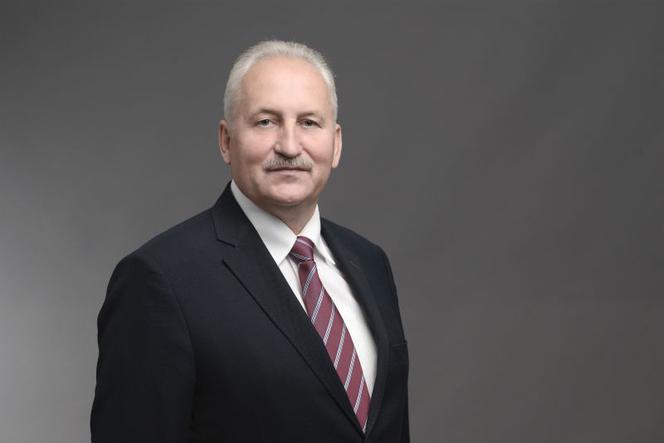 Marszałek warmińsko-mazurskiego z WYŻSZYM WYNAGRODZENIEM. Ile będzie zarabiał Gustaw Marek Brzezin?  
