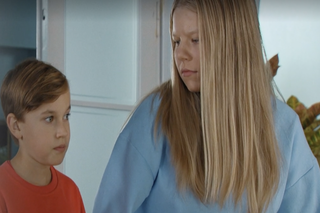 M jak miłość, odcinek 1712: Misiek (Aleksander Bożyk), Lenka (Olga Cybińska)