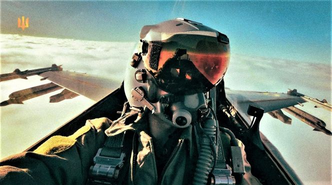 Ukraiński F-16 - widok z kabiny pilota