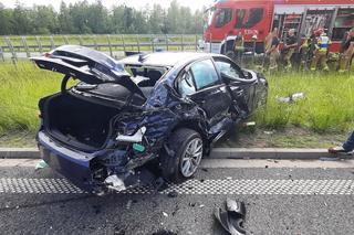 Groźny wypadek na S7. Rozpędzone auto wjechało w nieoznakowany radiowóz [ZDJĘCIA, WIDEO]