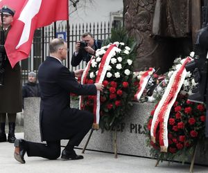 Prezydent złożył wieńce przed pomnikiem