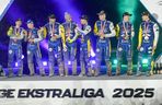 Ceremonia wręczenia trofeum po finale PGE Ekstraligi. Tak cieszył się PRES Toruń!