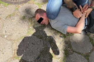 Wołomin. Napadł na seniorkę w biały dzień. 43-latek zatrzymany przez kryminalnych