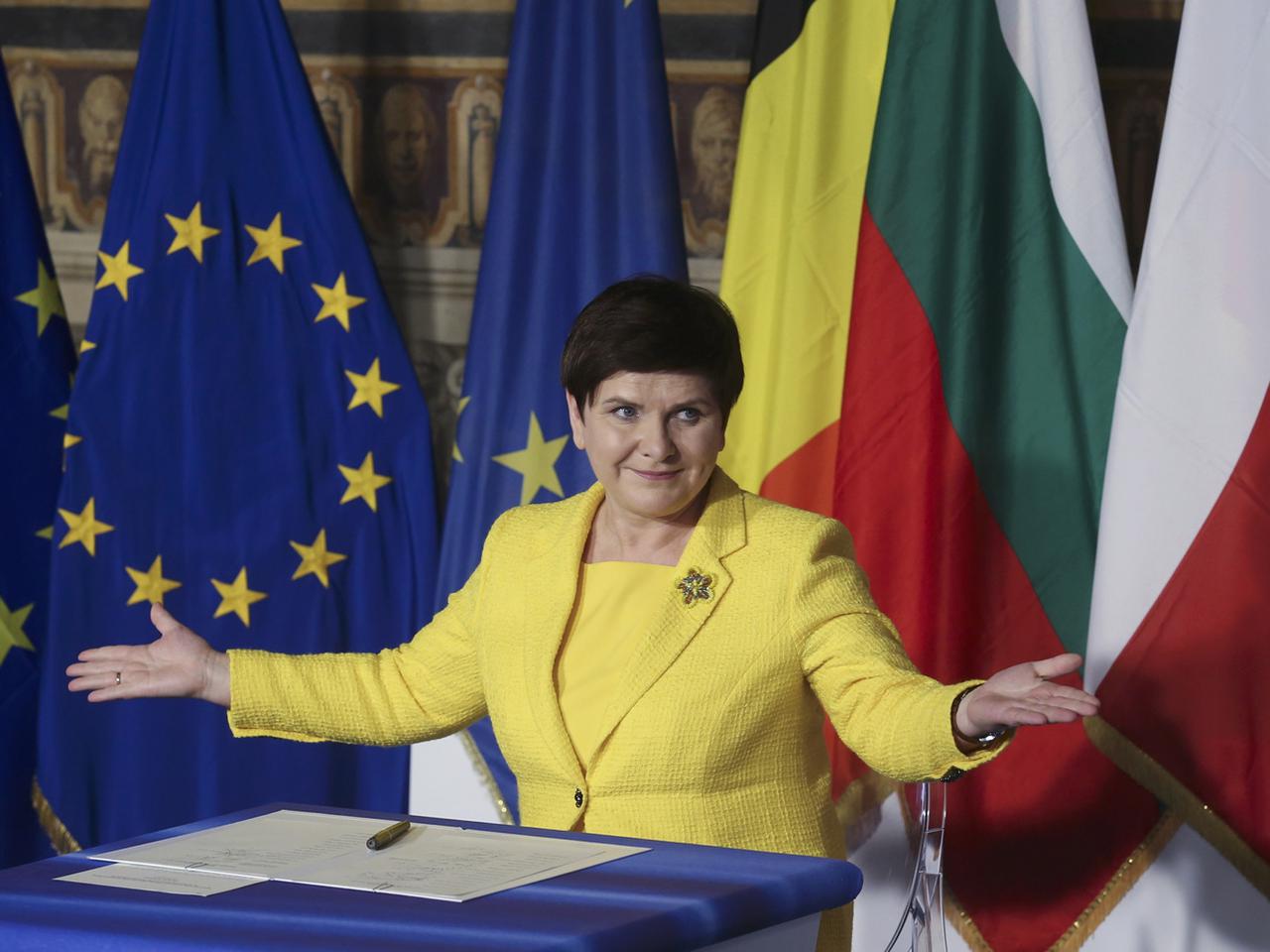 BEATA I ANGELA W NOWYCH KOLORACH