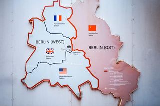 35-lecie zjednoczenia Niemiec. Tak RFN połączyło się z NRD