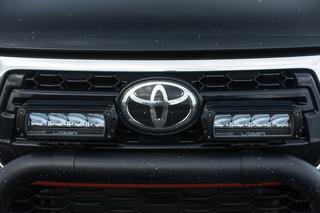 Toyota Hilux 2.4 D-4D 150 KM 4x4 AT6 Selection 50