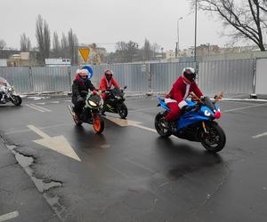 Mikołaje na motocyklach w Manufakturze. Finał corocznej akcji charytatywnej [ZDJĘCIA]