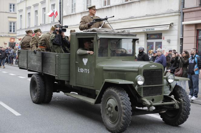 Defilada historyczna na Święto Niepodległości