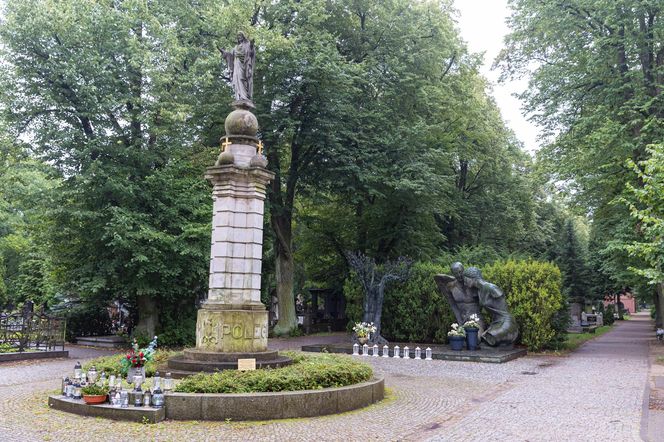 Grób Jana Kulczyka 10 lat od jego śmierci 