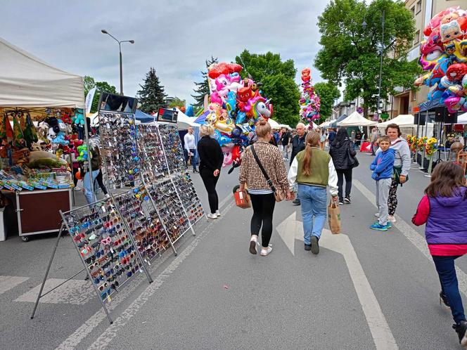 Stoiska wystawców podczas Jarmarku św. Stanisława można odwiedzać w godz. 10.00-18.00 w dn. 10 i 11 maja