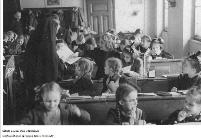 Zobaczcie, jak wyglądały lekcje w krakowskich szkołach prawie 100 lat temu! [ARCHIWALNE ZDJĘCIA]
