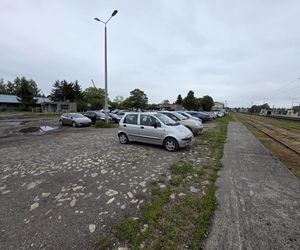 Mandaty za parkowanie przy PKP