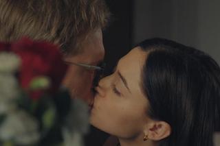 	M jak miłość odc. 1760.Iza (Adriana Kalska), Radek (Philippe Tłokiński)