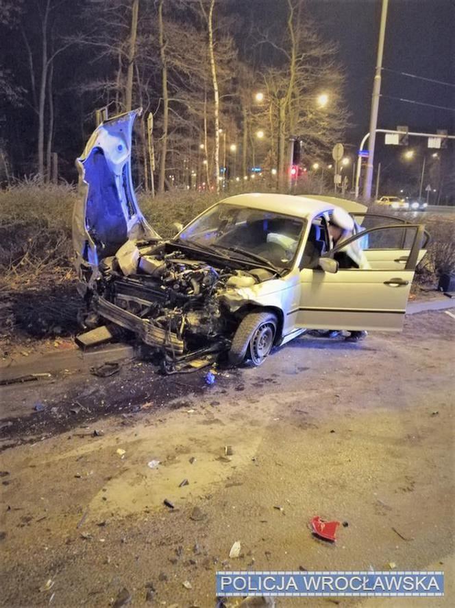 Pijany 24-letni Ukrainiec w BMW spowodował wypadek 