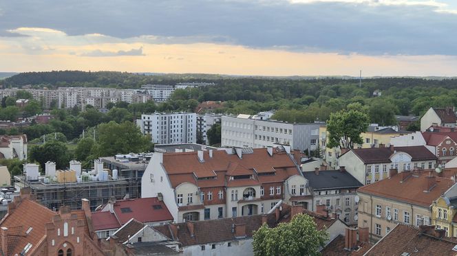 Olsztyn z lotu ptaka. Tak wygląda miasto z wieży ratuszowej