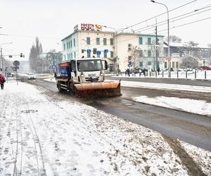 Atak zimy w Polsce! Śnieg zasypał miasta i wsie [ZDJĘCIA]