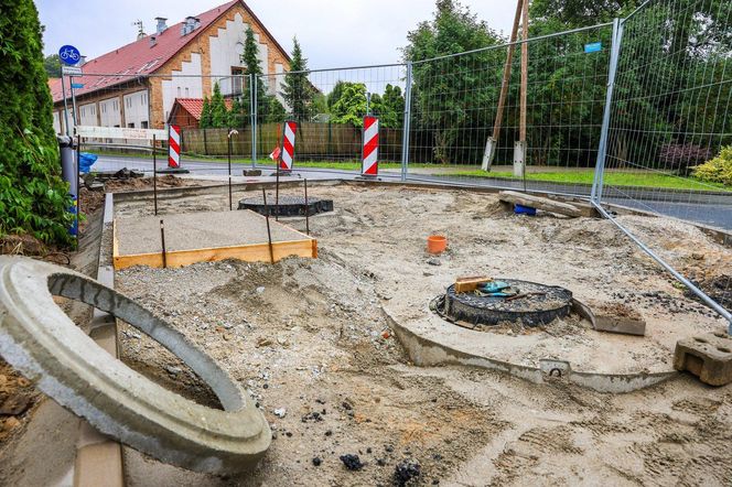 Nowy odcinek kanalizacji sanitarnej w Mironicach i Kłodawie