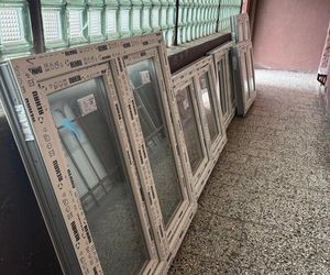 ​W szkołach w Lesznie praca wre. W których wakacyjne remonty? [ZDJĘCIA]
